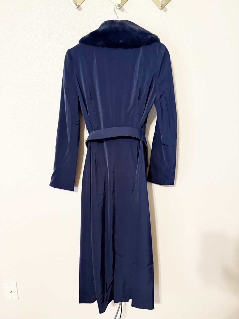 Naked Wardrobe The Statement Navy Blue Faux Fur Collar Belted Longline Coat NEW - Picture 3 of 5